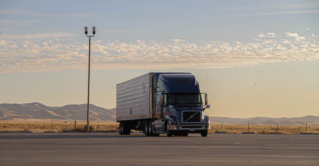 The Benefits of Semi Truck Financing and the cost of purchasing.